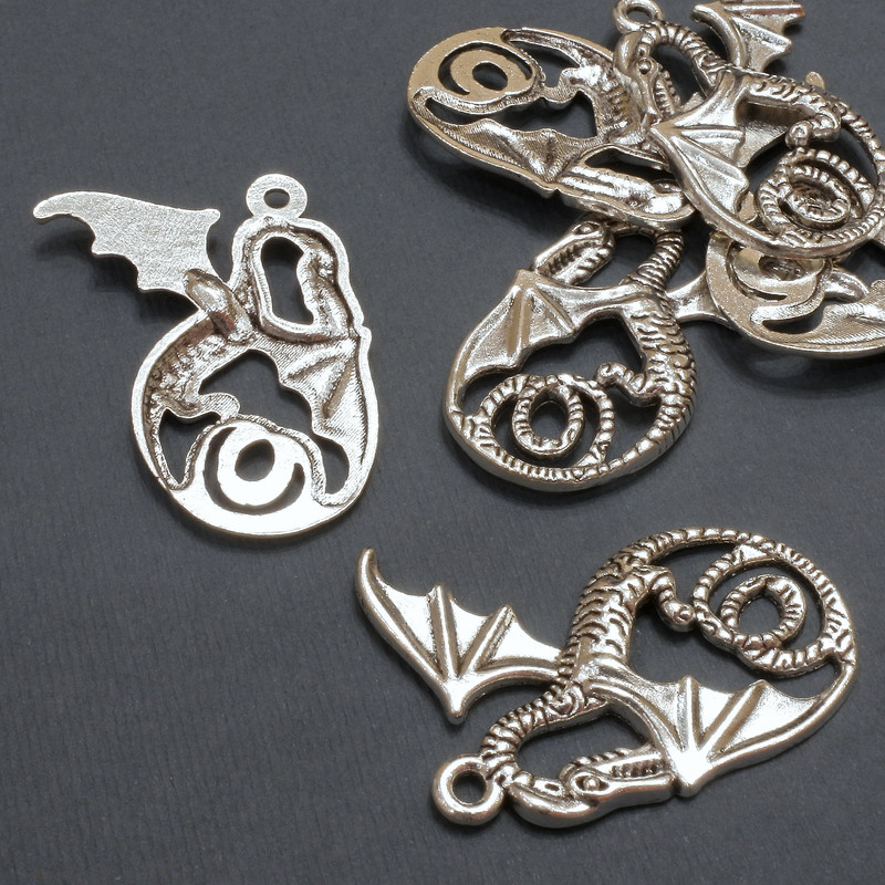 Pendant Finding Dragon, diameter 24x36mm ± packaged 20g 6 pcs.