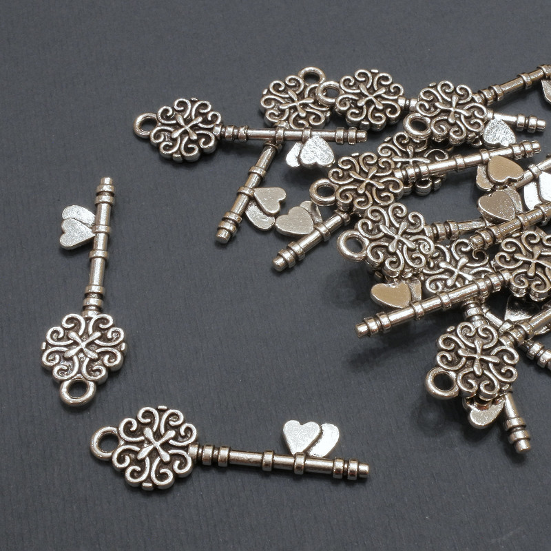 Pendant Findings Key Shape, diameter 11×33mm ± packaged 20g 15 pieces (+ -)