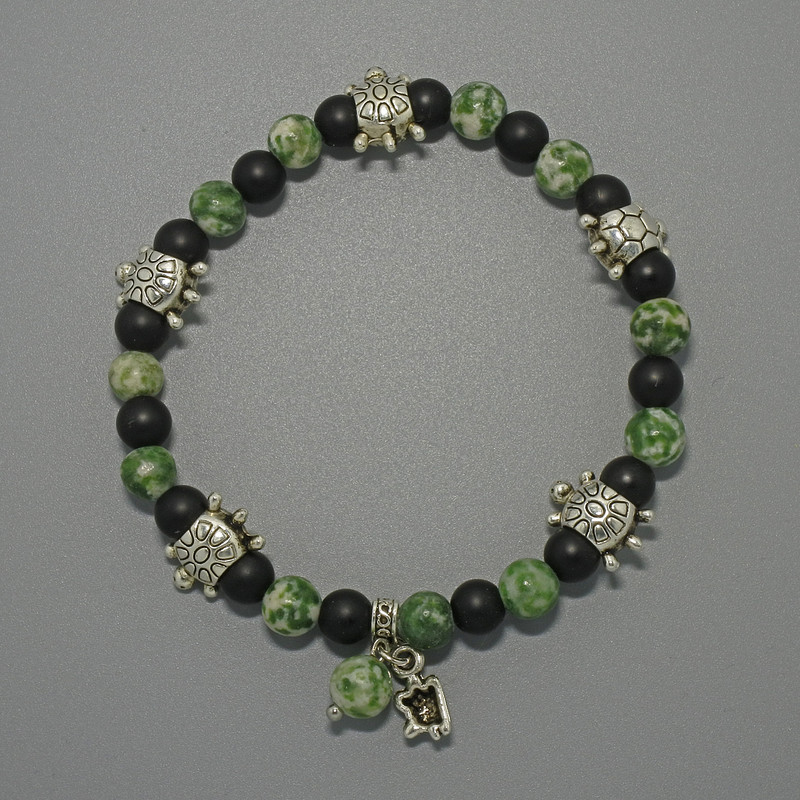 Bracelet of Moss Agate and Shungite (singular) smooth bead, diameter 6mm, 6.5mm +-, length 18cm+- (stretch) with metal inserts