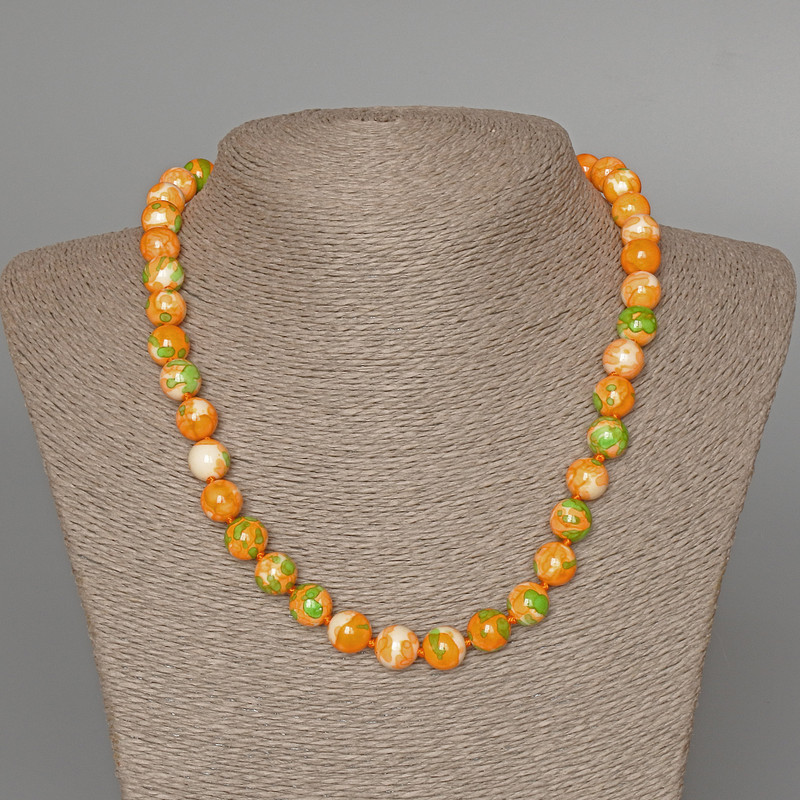 Necklace of Variscite (plastic acrylic beads) green, orange and white colors, smooth beads, 10mm diameter ±, length 47cm ±