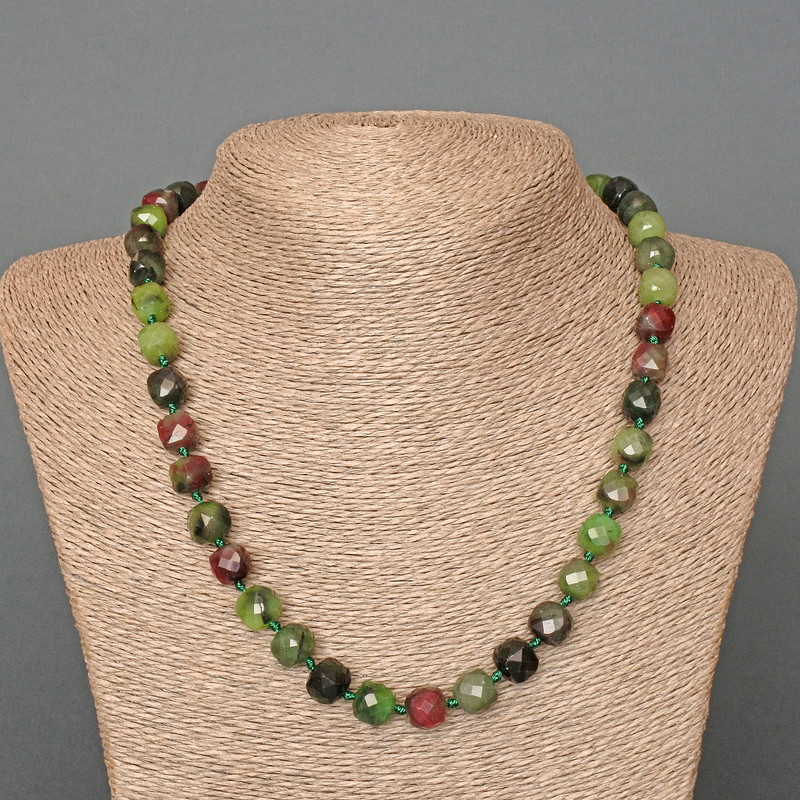 Zoisite Beads, Natural Stone, Faceted Cube, 9mm diameter, 50cm length