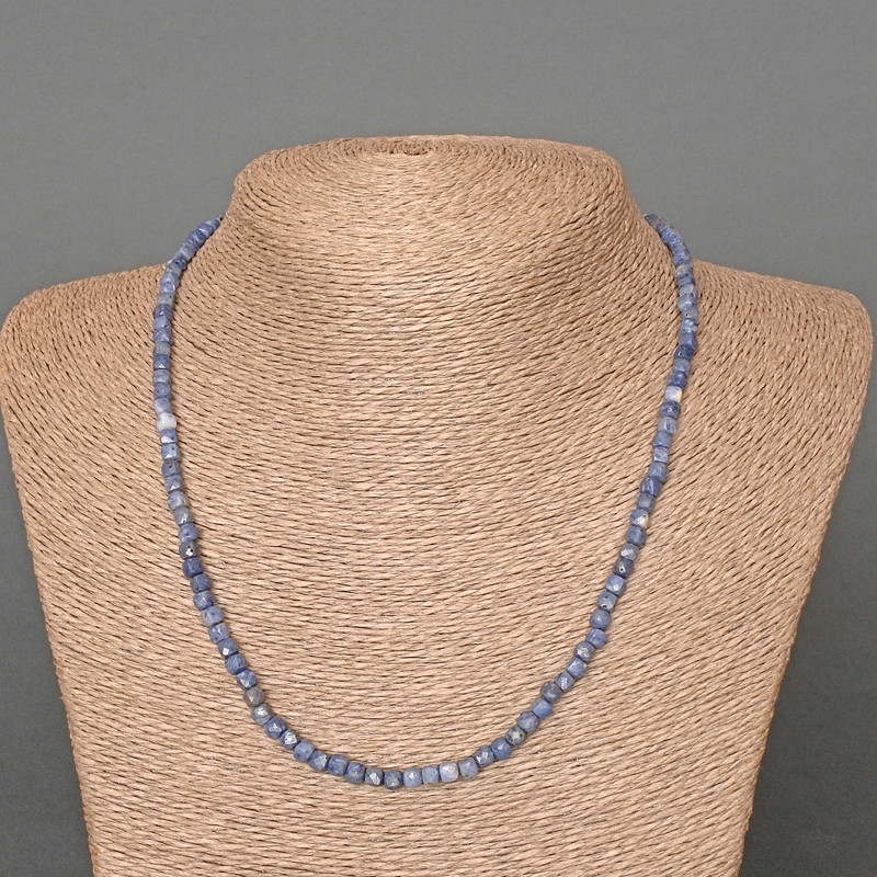 Hollow-Crusted Coral Beaded Necklace, natural faceted cube, diameter 4mm±, length 47cm±