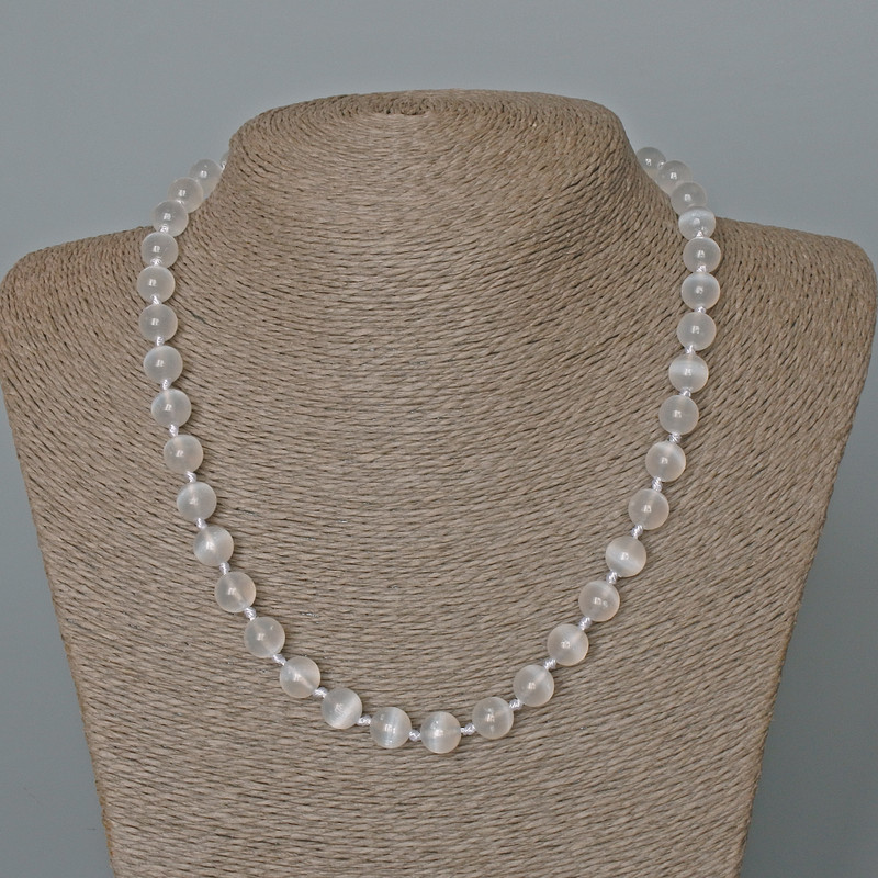 Cat’s Eye Bead Necklace White Smooth Beads, diameter 8.5mm±, length 49cm±