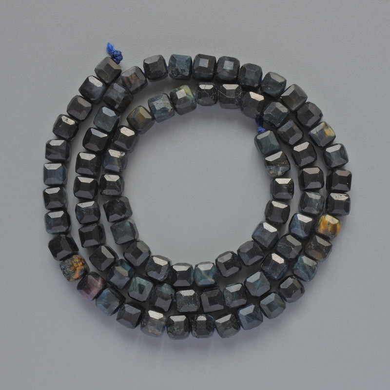 Beads Hawk's Eye natural gemstone faceted cube, diameter 5mm±, length 39cm ± on a thread
