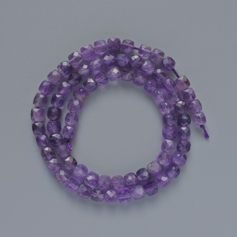 Amethyst Beads natural stone faceted cube, diameter 5.5mm±, thread length 38cm±