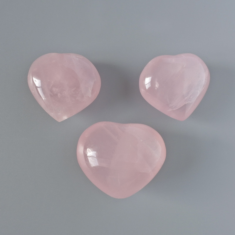 "Heart" Pink Quartz Souvenir Natural Stone, diameter assortment 40x36mm+- weight from 60g. (per 100 g)
