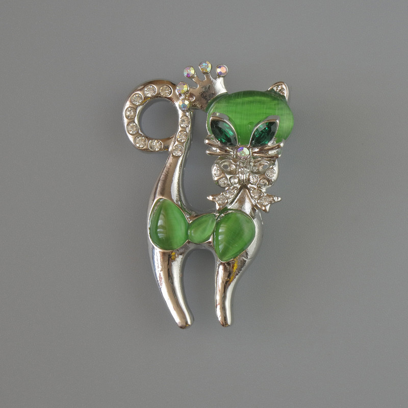 Brooch Pendant Cat Green Cat's Eye, green crystals, pink and white rhinestones, silver metal 28x43mm