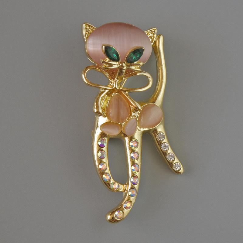 Brooch pendant Cat pink Cat eye, green crystals, pink and white rhinestones, gold-tone metal 25x55mm