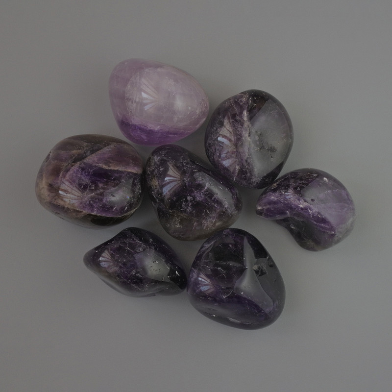 Amethyst tumbled souvenir natural stone, diameter 20x18mm (+-) packaged 100 g