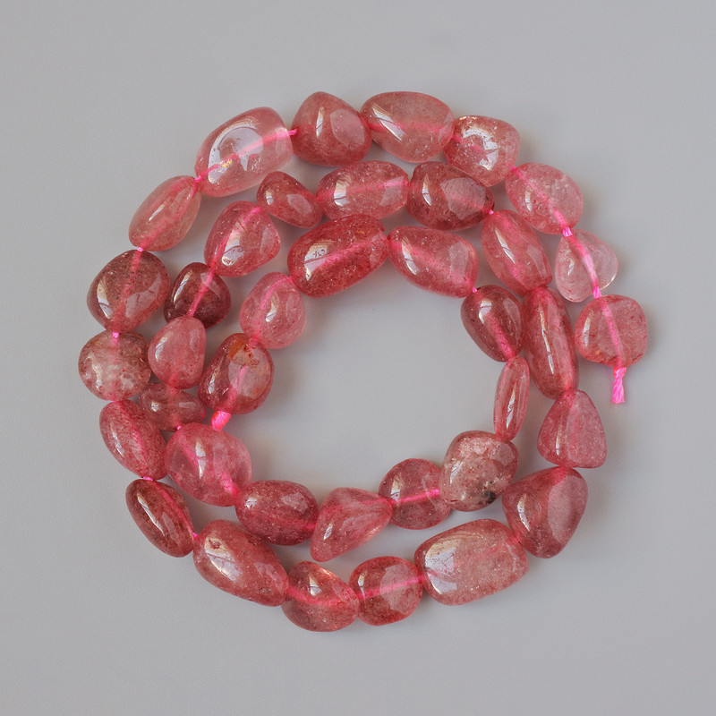 Strawberry Quartz Beads, Natural Stone Tumbled Beads, 9x10mm diameter, 41cm length on thread