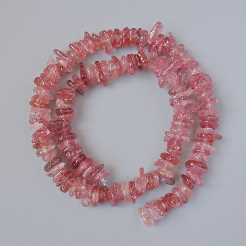 Strawberry Quartz Beads, Natural Stone Chip, 10×3mm, length 39cm ± on thread