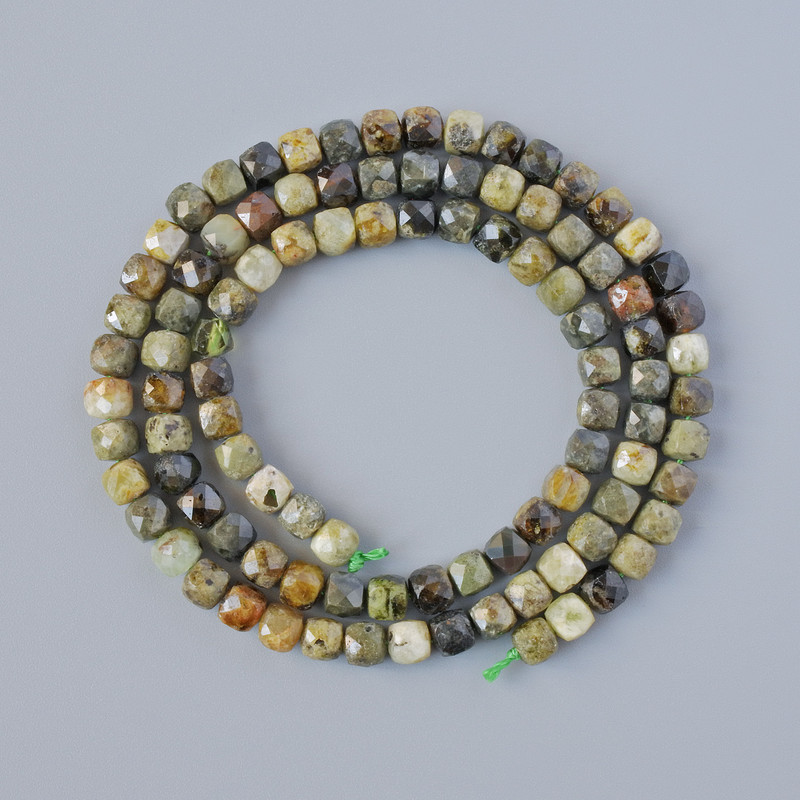 Grossular Beads (Green Garnet) Natural Faceted Cube Stone, 4mm± Diameter, 39cm± Length on Thread