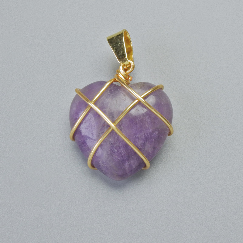 Pendant "Heart" Amethyst in golden weave, diameter 20×20mm ±, length 30mm ±