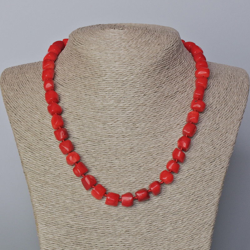 Natural coral bead necklace, faceted beads, diameter 9x10mm±, length 45-50cm±