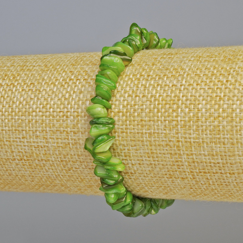 Bracelet with Green-Toned Mother-of-Pearl, elastic, diameter 7x2.5mm+, 18cm+