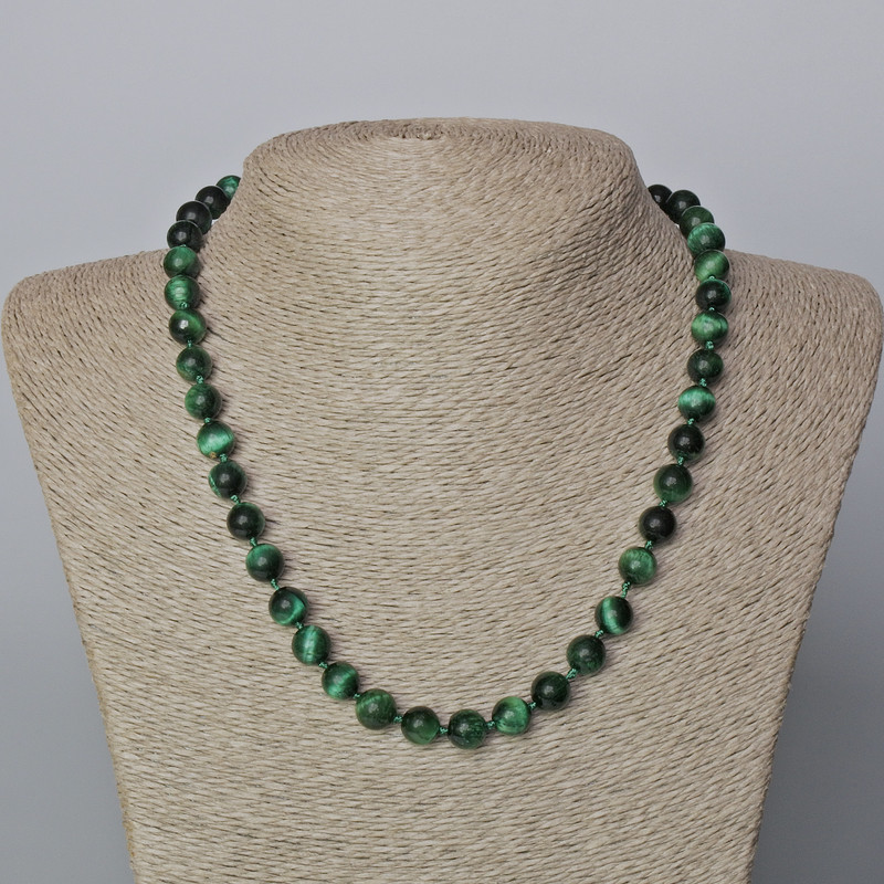 Necklace with Green Cat's Eye Natural Stone, Smooth Beads, 8.5mm diameter, length 45-48cm