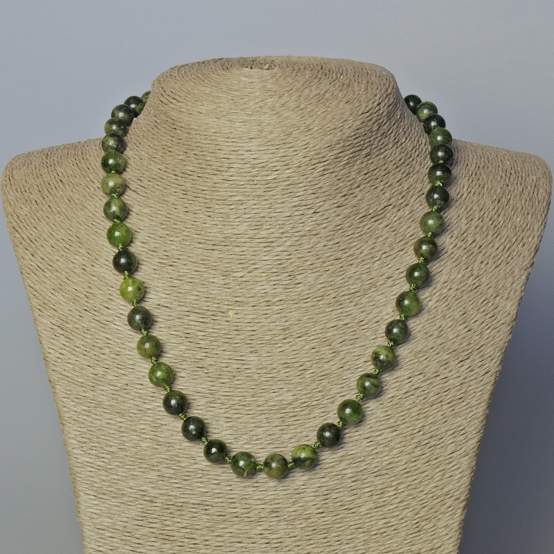 Diopside Necklace with natural stone smooth beads, diameter 9mm ±, length 45-49cm ±