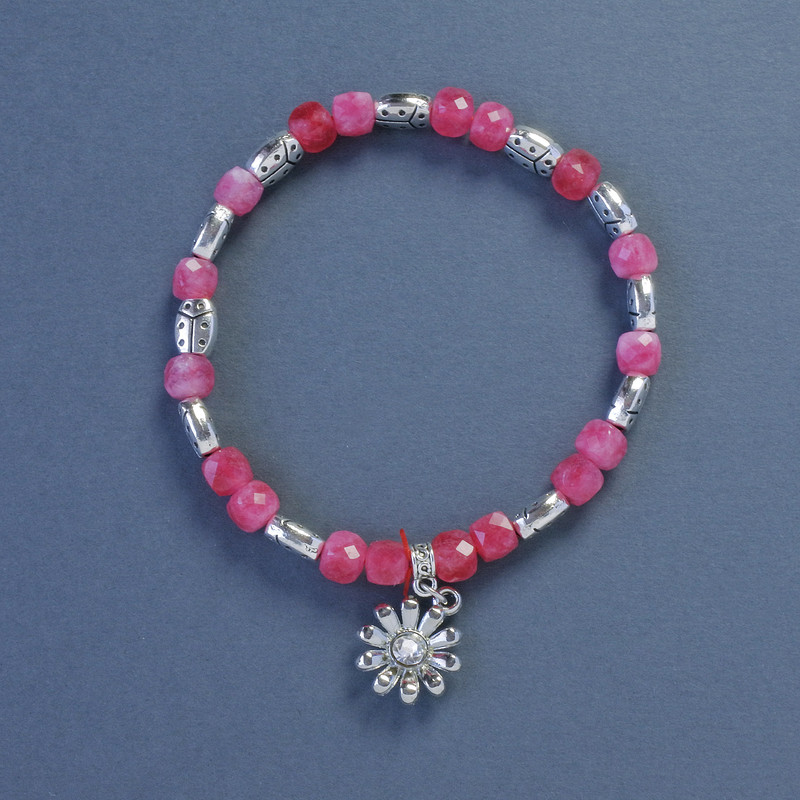Turmaline Bead Bracelet, faceted cube, 5mm diameter ±, length 18cm ±, stretch with flower charm