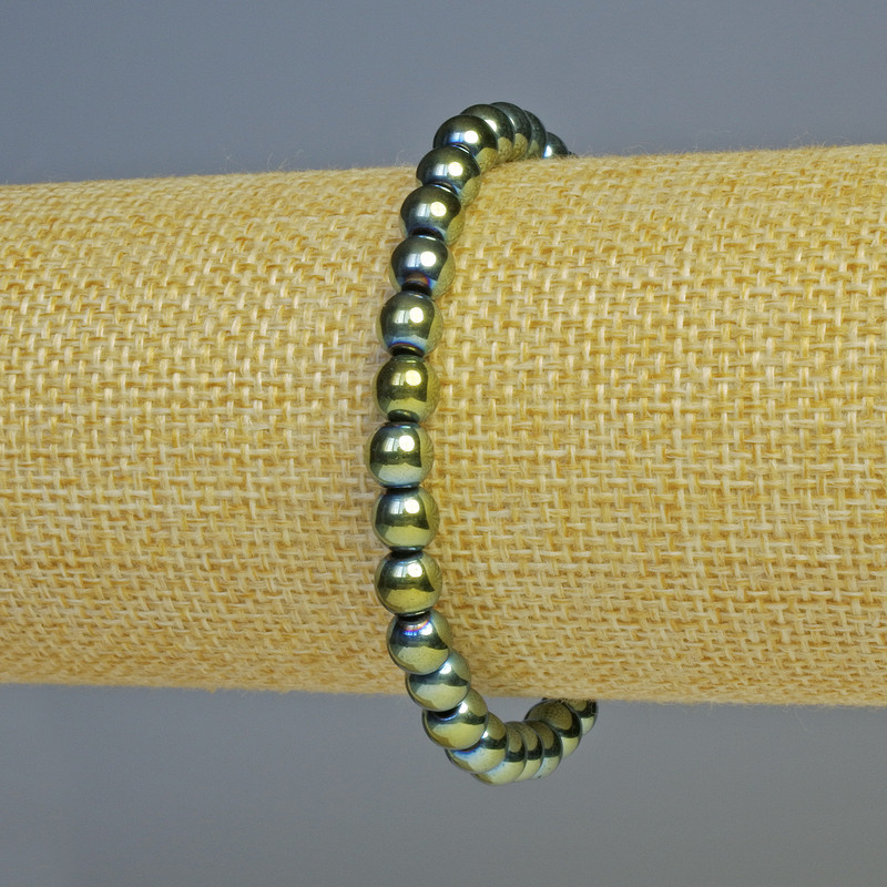Hematite Bead Bracelet, color-changing green, 6mm diameter beads, stretchy 18cm length