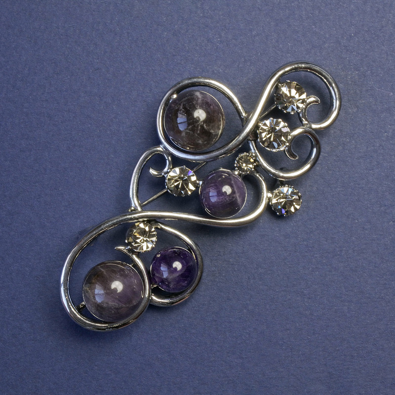Brooch with Amethyst and Gray Rhinestones, metal color "Silver" 75x37 mm+