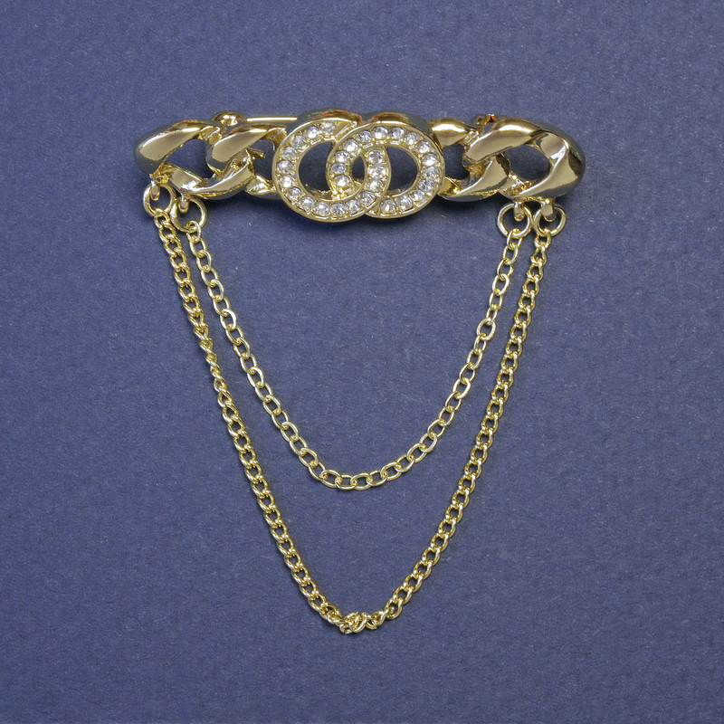 Brooch Accent in Chanel Style Chain 45x13mm+- golden metal