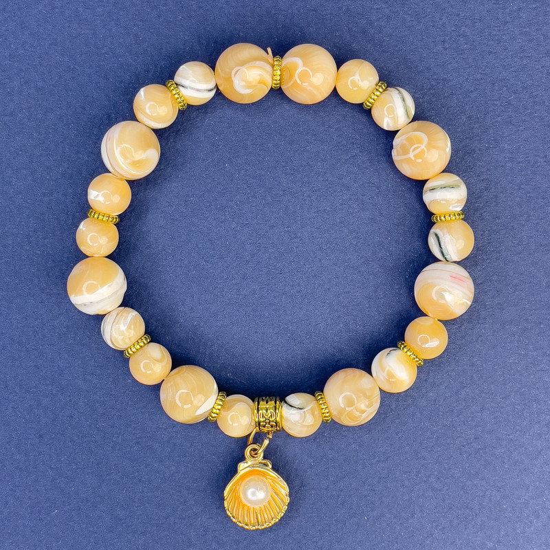 Bracelet Mother-of-Pearl Beige Natural Smooth Beads, diameter 7mm+-, diameter 10mm + -, length 18cm+- stretch