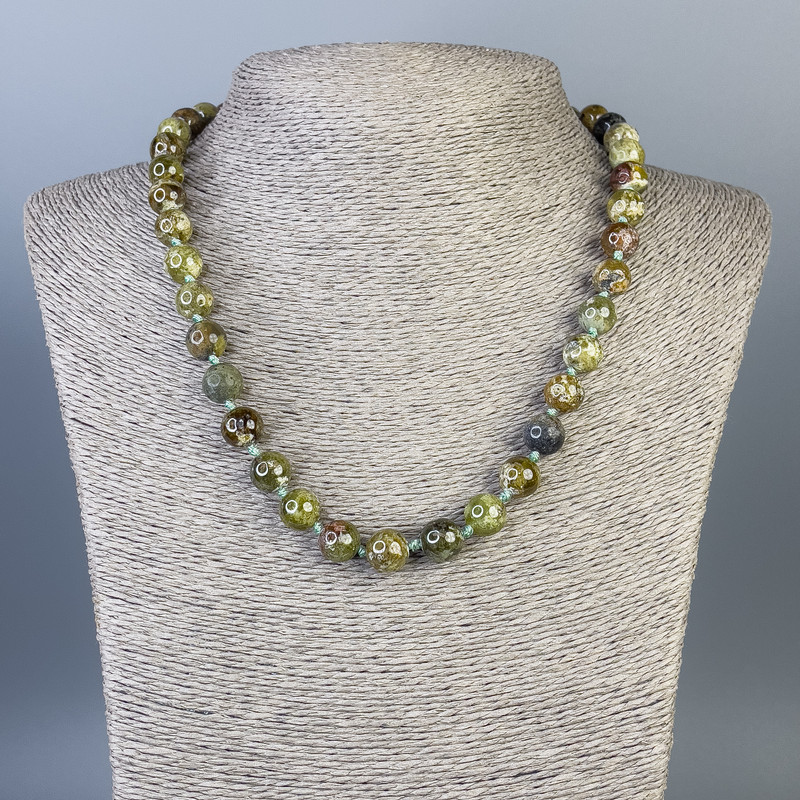 Grossular Garnet Necklace (Green Garnet) Smooth Bead 10 mm+-, length 50 cm+