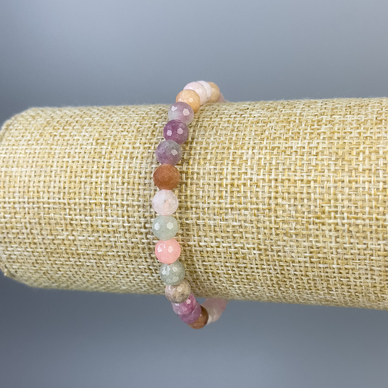 Jadeite Bead Bracelet 6 mm Faceted, 18 in (elastic)