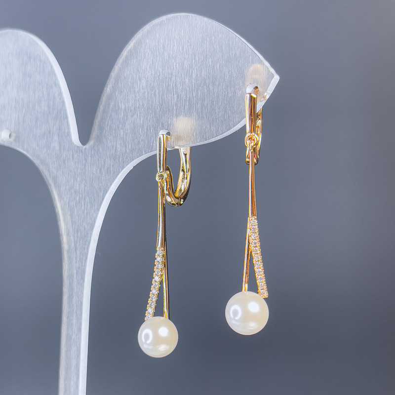 Xuping Gold Plated 18K Earrings with Pearl, 7 mm Diameter and White Crystals, Length 38 mm +