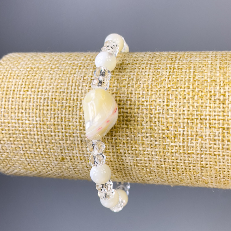 Bracelet with Mother of Pearl and Czech Crystal, 7mm+ diameter and 6x5mm+ Czech crystal, 18cm+ length, stretch