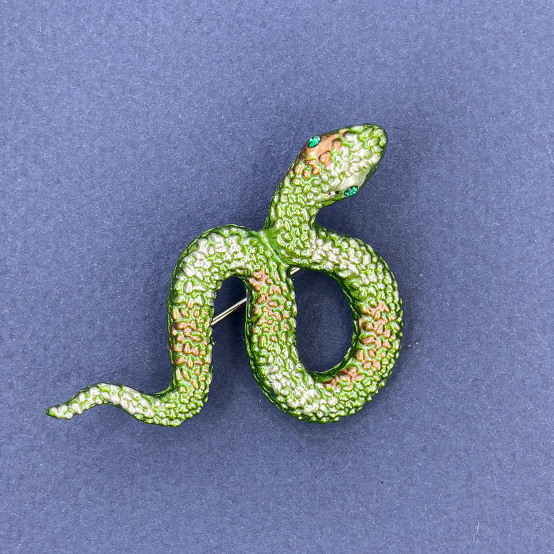 Brooch Pendant Snake Light Green Enamel with Green Rhinestones Silver finish 53x32mm +