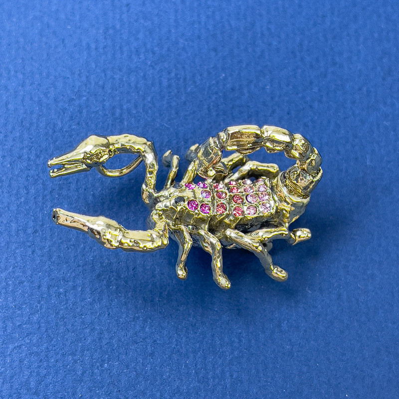 Clearance Scorpio Brooch Pendant with Pink Rhinestones Gold-Tone Metal 27x42mm+