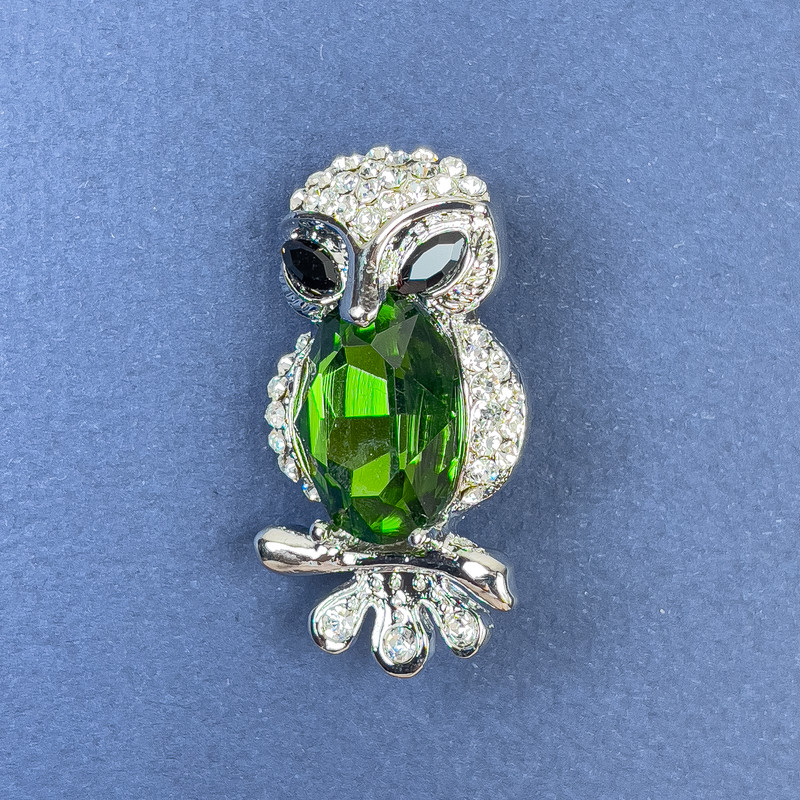 Brooch Owl with White Rhinestones and Green Crystal, Silver-Toned Metal, 19mm Diameter ±, 37mm Length ±