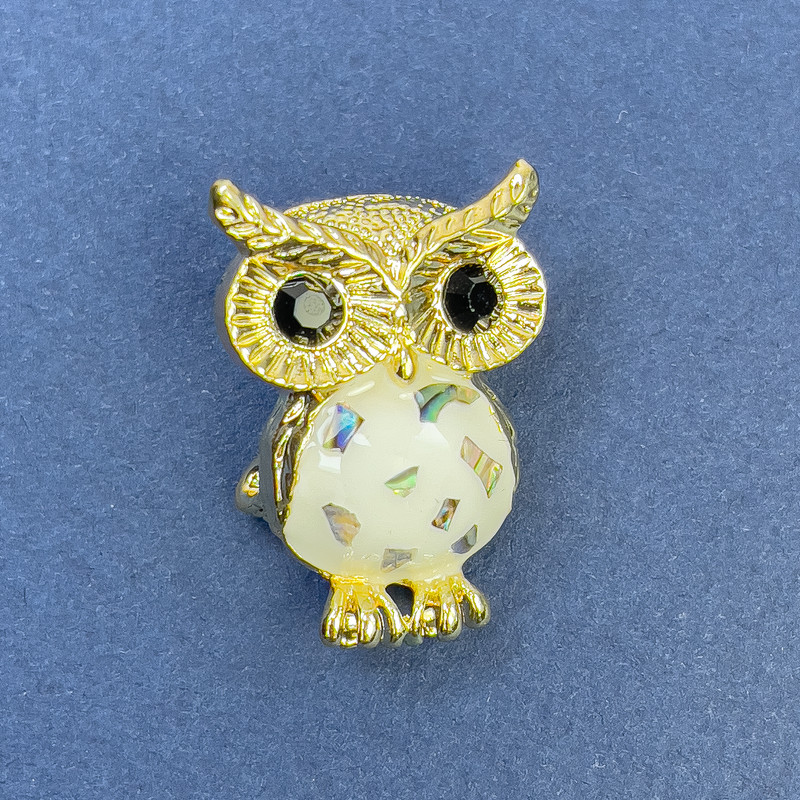 Brooch Pendant Owl Chalcedony Black Rhinestones Gold-tone Metal, 19mm± diameter x 27mm± length