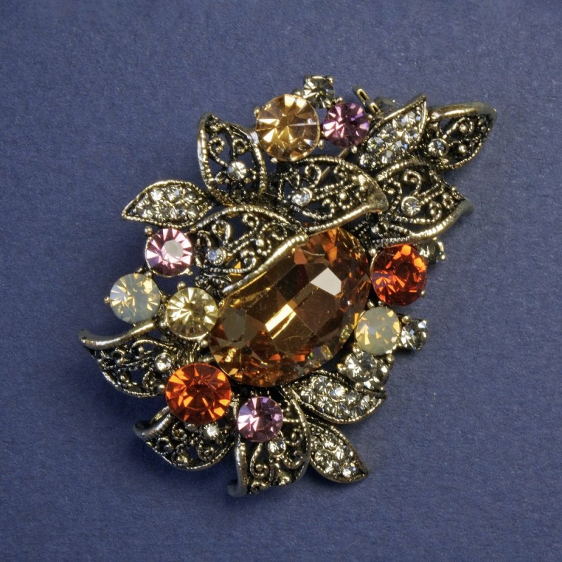 Accent Brooch with Multicolor Rhinestones 48×35mm+- Gold-Tone Metal