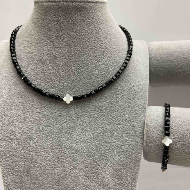 Choker and Bracelet Set with Garnet-Turmaline Beads, Cut Cube 4x4mm±, Pearl Inlay, Length 35-40cm± with Clasp