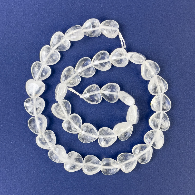 Heart-shaped Natural Mountain Quartz Beads 12x12x6 mm ± on thread, length 39 cm+