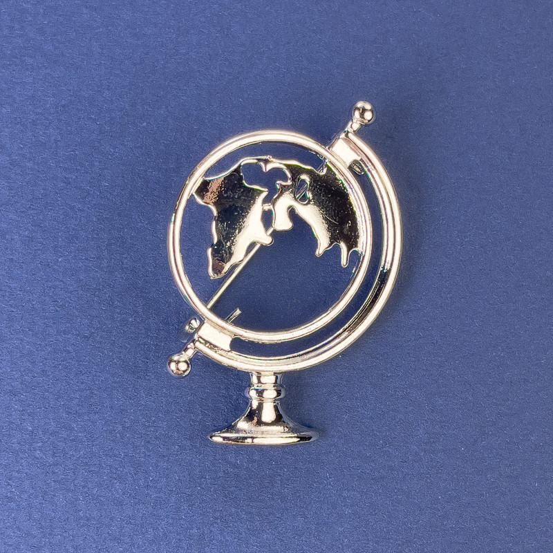 Brooch Globe 37×26mm± Silver-Colored Metal