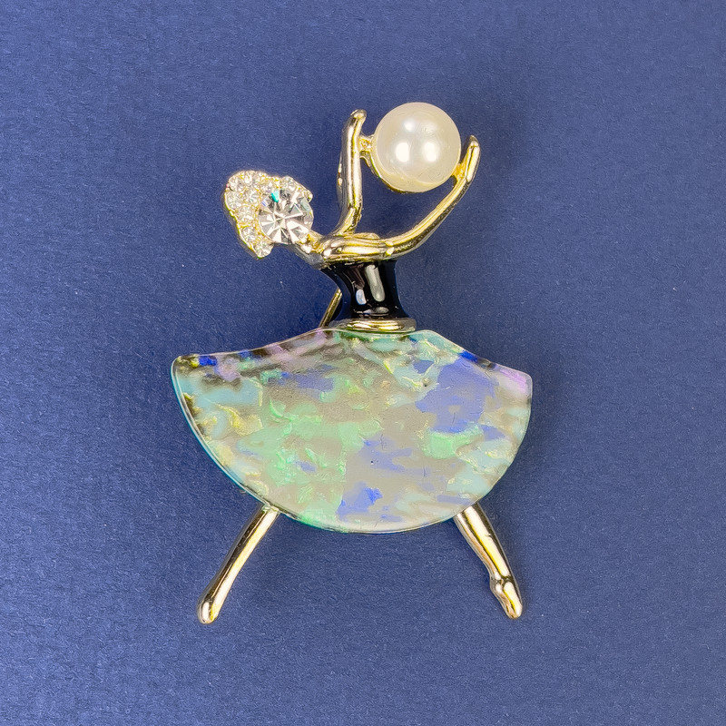 Brooch Pendant 'Girl' with White Rhinestones and Pearl in Golden Metal 47×32mm± with Pearl