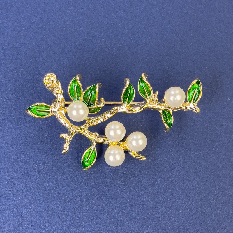 Brooch "Branch" with Pearls Gold-Tone Metal 48x32mm+