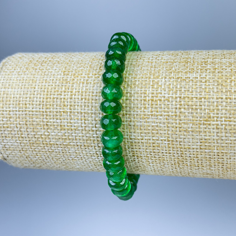 Bracelet Chrysoprase, faceted rondels, diameter 8x5 mm, length 18 cm, stretch