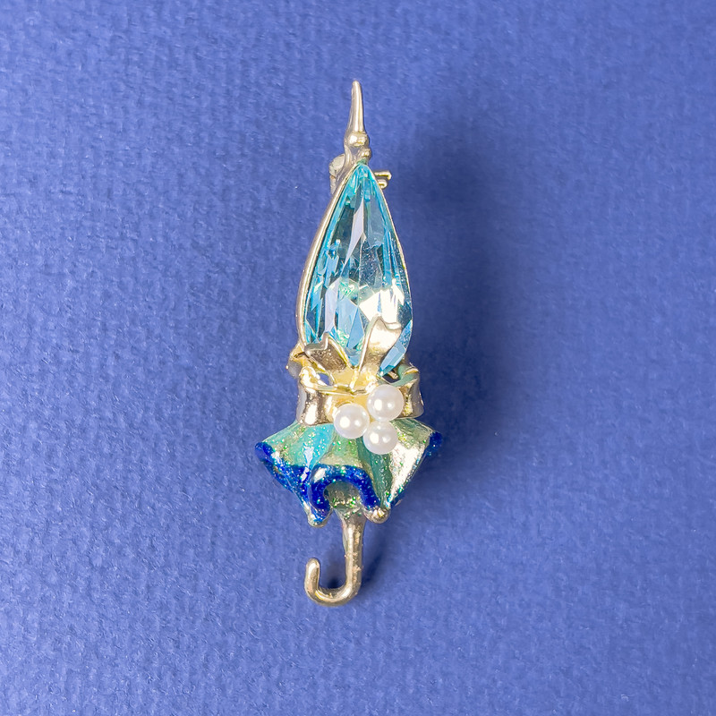 Brooch Parasol Blue Crystal with Pearls 46x16mm+- gold-tone metal