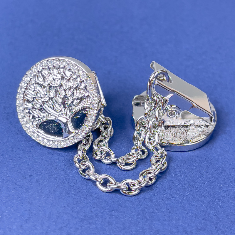 Brooch for cardigans, silver-toned metal with white crystals, diameter 20mm±, chain length 9cm+