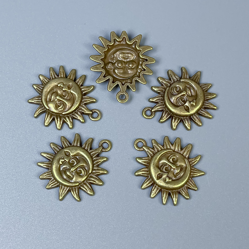 Pendant Fittings Sun and Moon Bronze Color, size 20x23x3mm±, hole diameter 1.5mm±, packaging 10 pcs