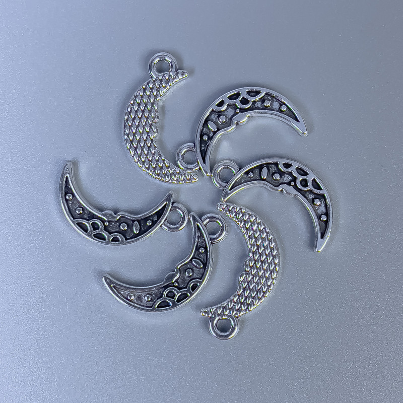 Pendant Finding Moon color: silver, sizes 18x9-51, 5mm+- hole, diameter 1.5mm+- packaging 32 pcs