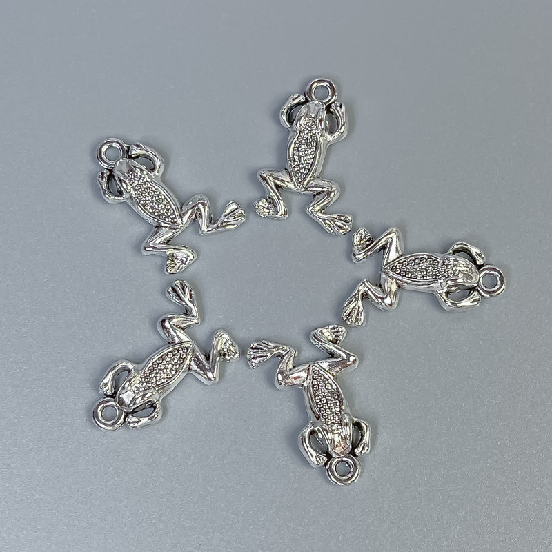 Pendant Frog color: silver, size 20×13×3 mm ±, hole diameter 1.5 mm ±, packaging 20 g (~18 pcs)