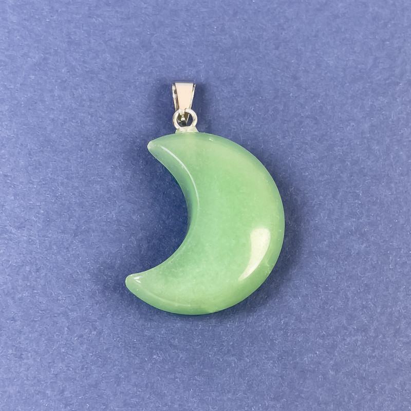 Pendant Moon Natural Jade gemstone 25x20x9x32mm+
