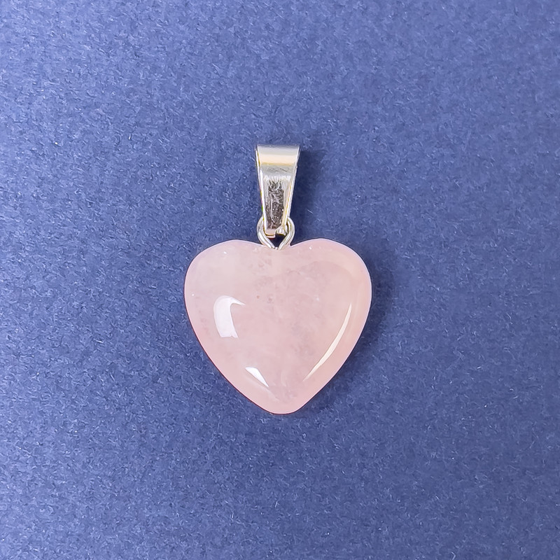 Heart pendant natural stone Pink quartz 16x16x6x25mm+