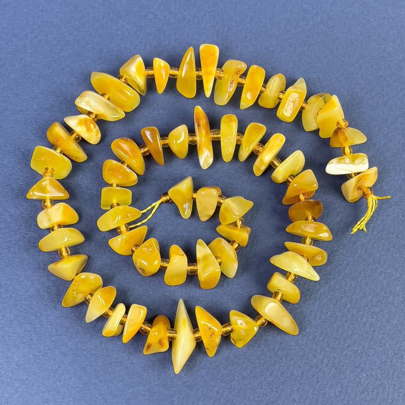 Amber Beads Chunk, on Thread 39 cm, with Seed Beads 2.5 mm+, 9–12×3–5 mm
