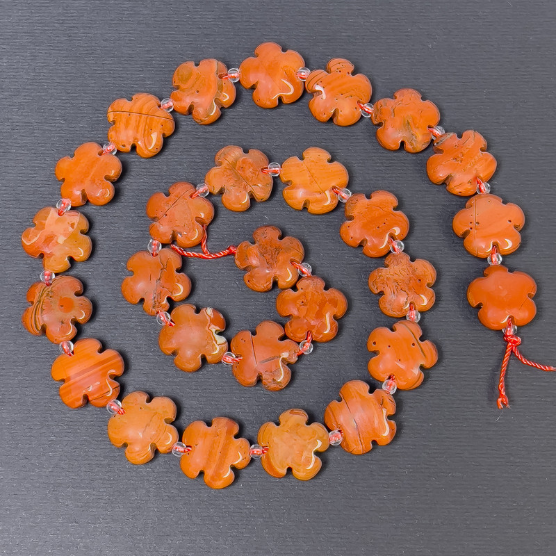 Red Jasper Beads Flower Shape 15×6 mm ± hole 1 mm ±, bead diameter 3 mm, length 41 cm ±
